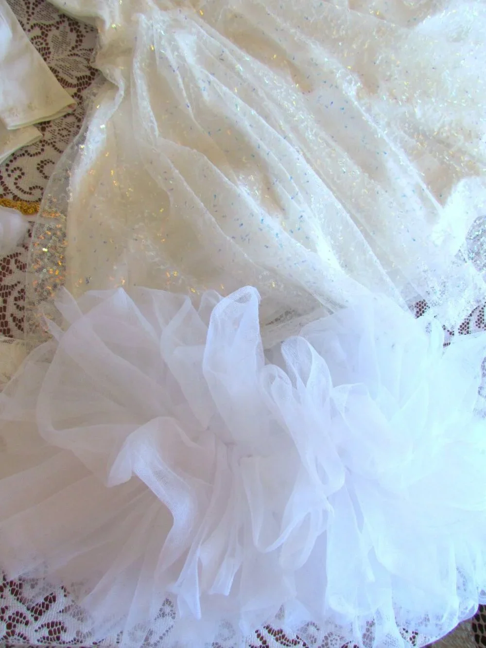 GIRL'S BRIDE DRESS-UP PLAY ACCESSORIES; DRESS, VEILS, GLOVES, RING, TUTU, BAG ++